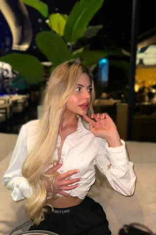 Rebecca Available Escort in Dirty talk, 21yo - Blonde