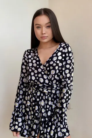 Eileen Escort Woman in Dirty talk, 19yo - Brown